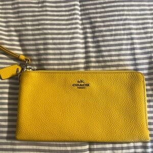 Coach Pebbled Leather Double Zip Wallet (Yellow)
